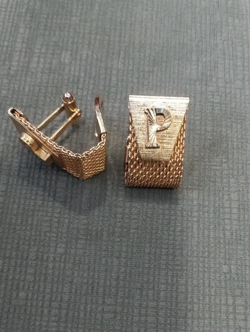 N/A elegant gold